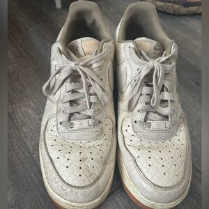 Nike Air Force women’s size 11